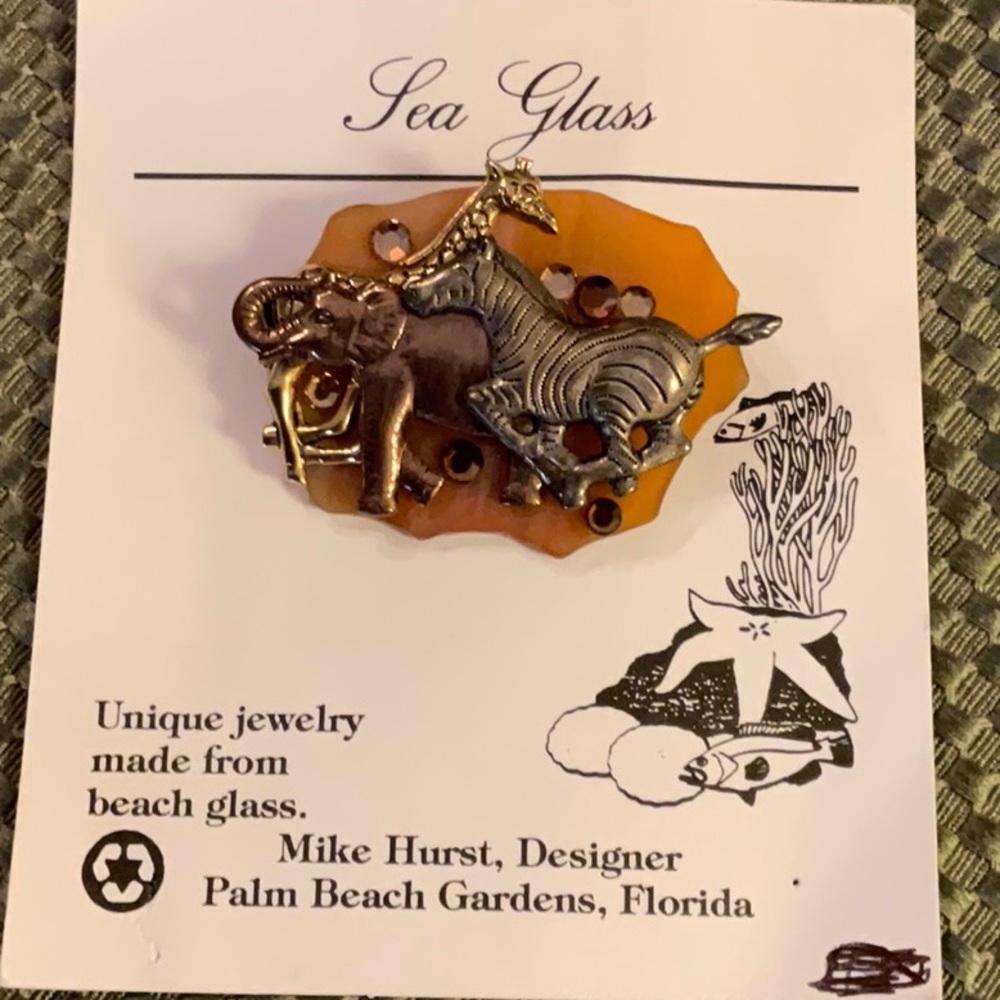 Safari animal sea glass brooch. Very unique, one of a kind. Brand new!!!